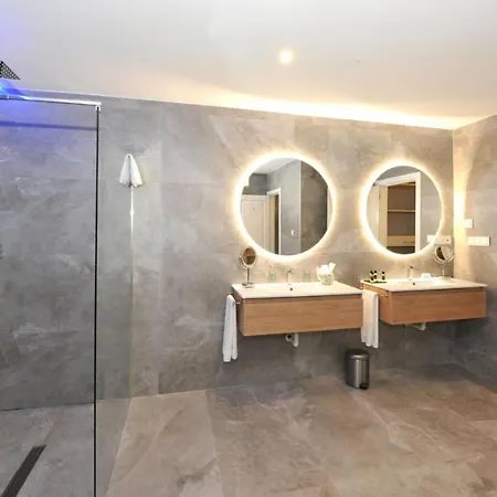 Hotel Salobrena Suites Hotel 3*