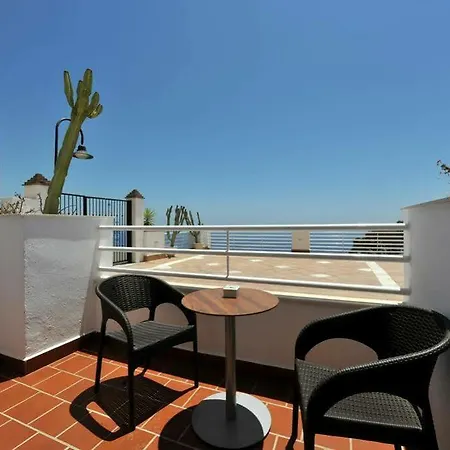 Hotel Salobrena Suites Hotell