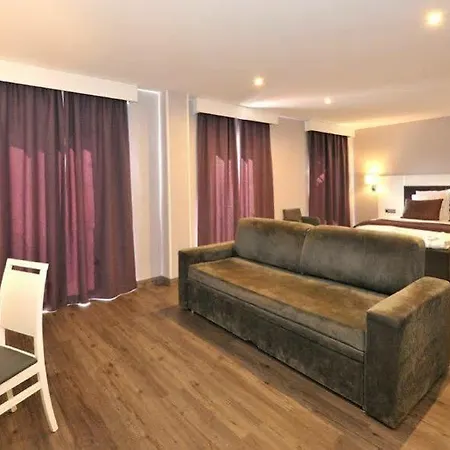 Hotel Salobrena Suites Hotell 3*