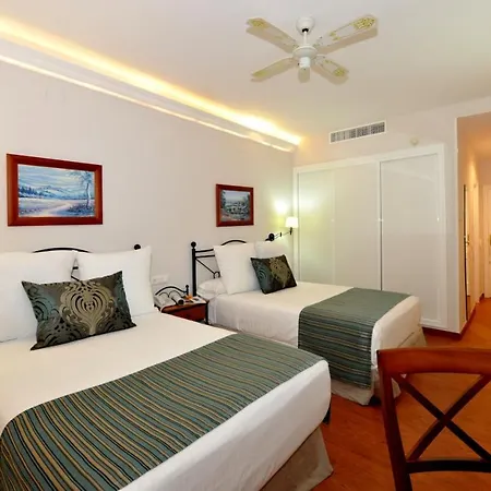 Hotel Salobrena Suites 3* Salobreña