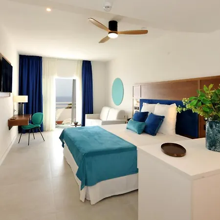 Hotel Salobrena Suites